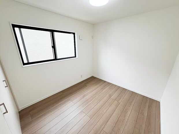子供部屋にもちょうど良い大きさのお部屋です。