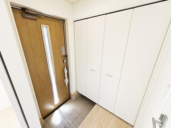いつも気持ちよくご家族を迎えられる玄関です。