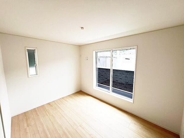 子供部屋にもちょうど良い大きさのお部屋です。