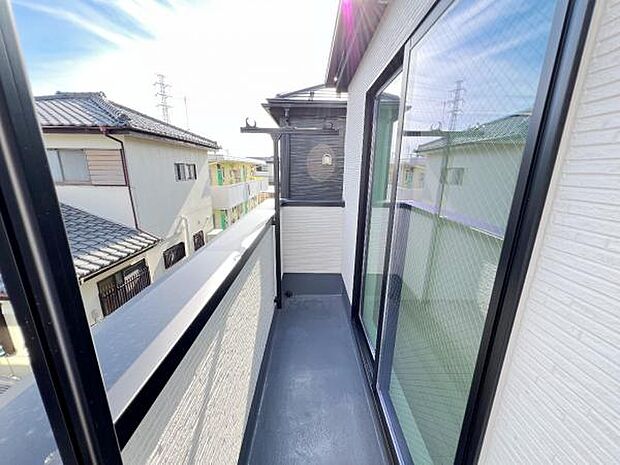 お洗濯ものを気持ち良く太陽の光で干せるのが嬉しいですね。