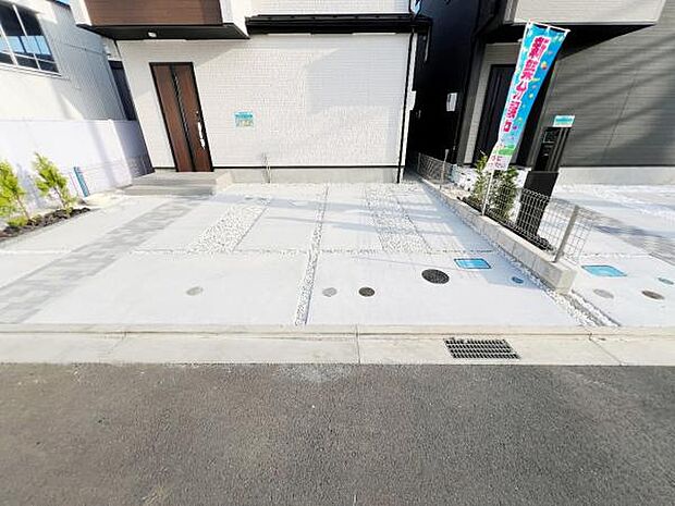 セカンドカーにも便利な駐車2台可能です。