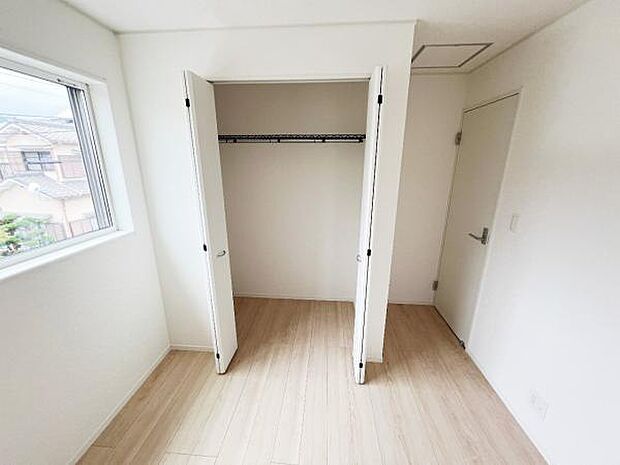 子供部屋や趣味の部屋など用途に合わせてお使いいただけます。