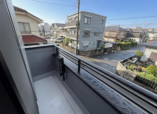 お洗濯ものを気持ち良く太陽の光で干せるのが嬉しいですね。