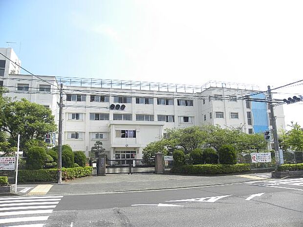 平塚市立太洋中学校まで約350m(徒歩5分)