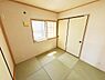 和室：和室スペースです。畳のお部屋は寛げる空間ですね。