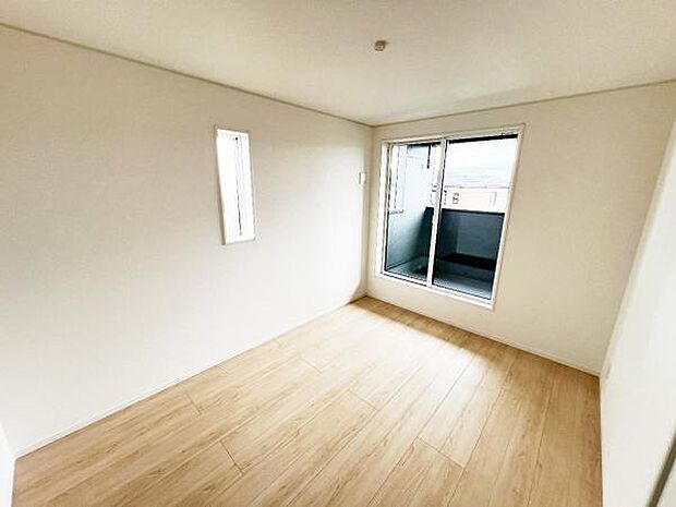 子供部屋にもちょうど良い大きさのお部屋です。