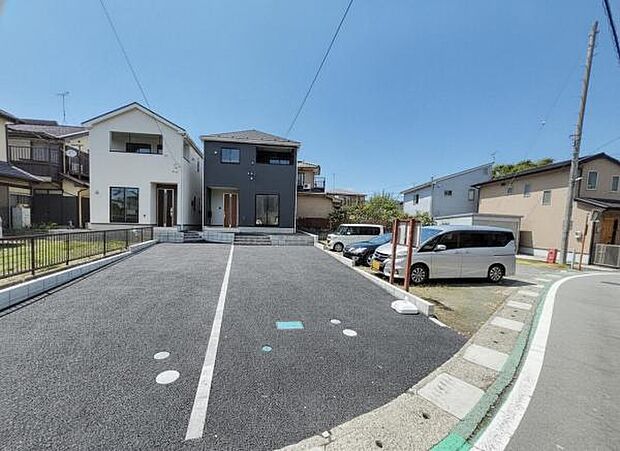 セカンドカーにも便利な駐車2台可能です。