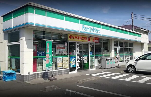 ファミリーマート 南足柄沼田店まで約430m(徒歩6分)