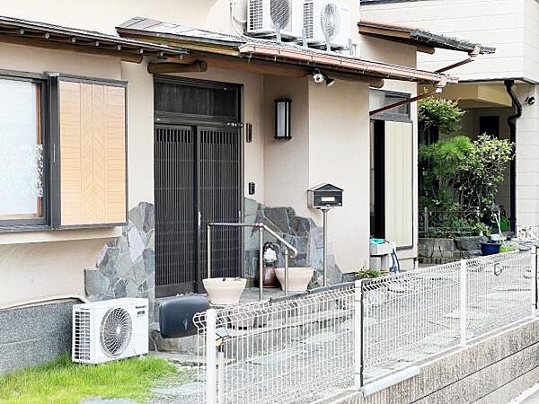 いつも気持ちよくご家族を迎えられる玄関です。