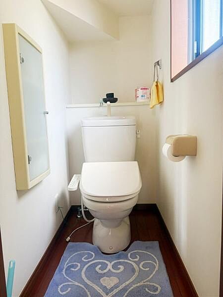 ほっと安らげるトイレ空間です。