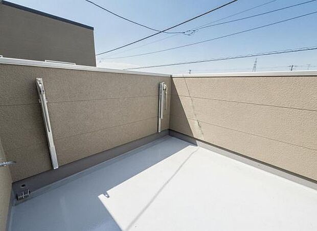 お洗濯ものを気持ち良く太陽の光で干せるのが嬉しいですね。