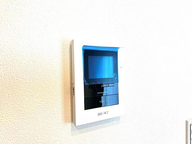 訪問者を確認できるTVモニター付きインターフォンです。