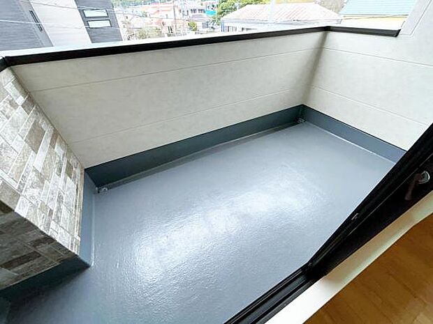 お洗濯ものを気持ち良く太陽の光で干せるのが嬉しいですね。