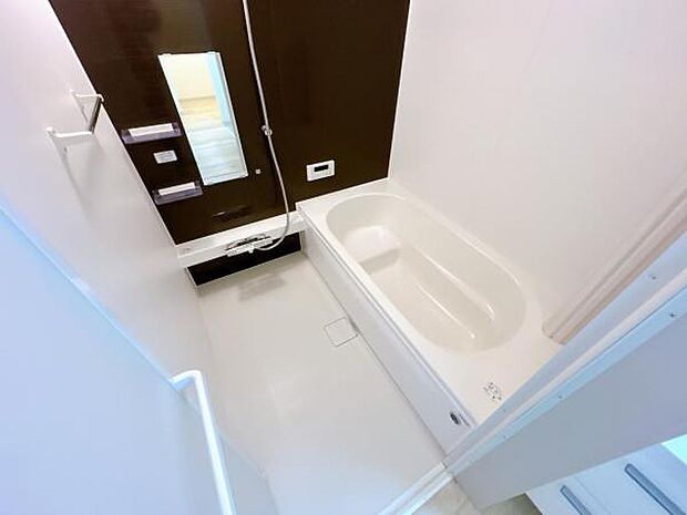 スタイリッシュな浴室で1日の疲れをゆったり癒されるのもいいですね。