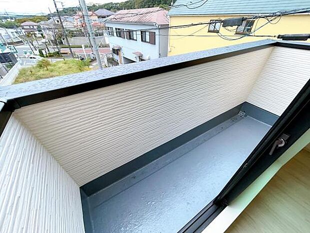 お洗濯ものを気持ち良く太陽の光で干せるのが嬉しいですね。