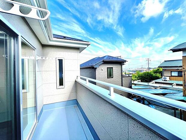 お洗濯ものを気持ち良く太陽の光で干せるのが嬉しいですね。