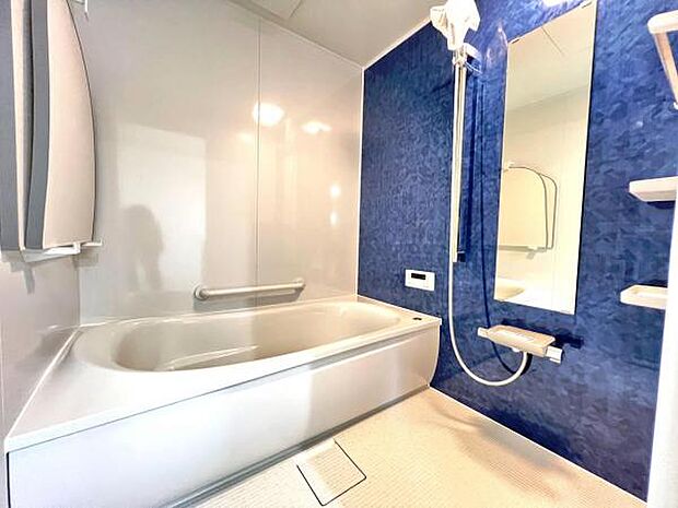 スタイリッシュな浴室で1日の疲れをゆったり癒されるのもいいですね。