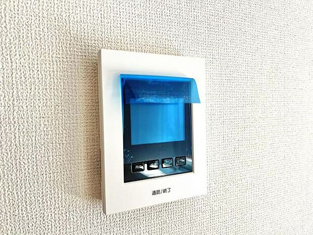 訪問者を確認できるTVモニター付きインターフォンです。