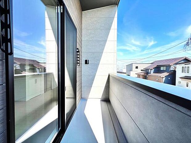 お洗濯ものを気持ち良く太陽の光で干せるのが嬉しいですね。