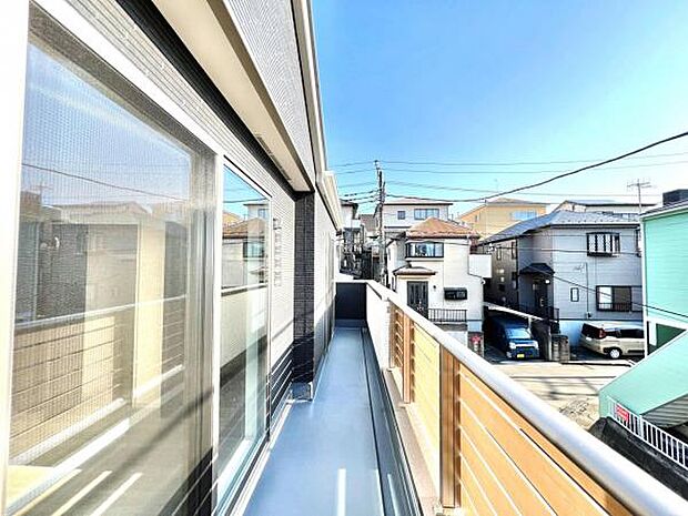 お洗濯ものを気持ち良く太陽の光で干せるのが嬉しいですね。