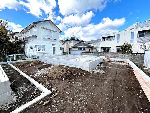 完成が楽しみですね。 ぜひ現地をご確認ください。