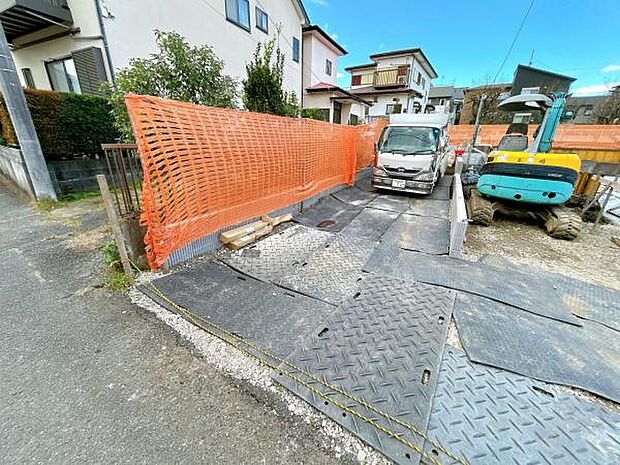 3台駐車可能なので、ご家族で複数台所有する際や来客時に役立ちます。