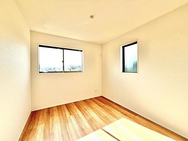 子供部屋や趣味の部屋など用途に合わせてお使いいただけます。