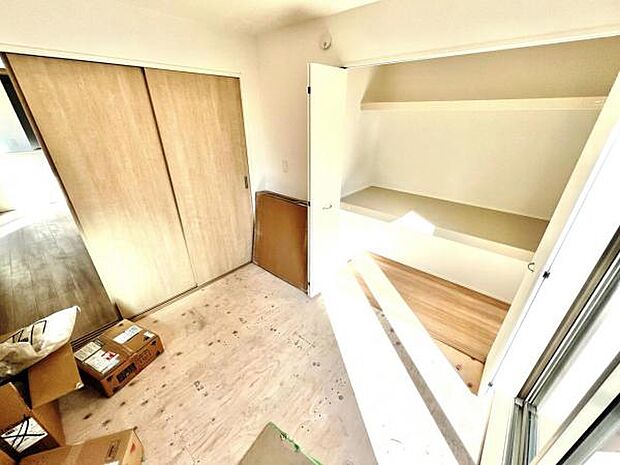 中の物を確認しやすく、取り出しやすい収納スペース。お部屋を広々とお使いいただけます。