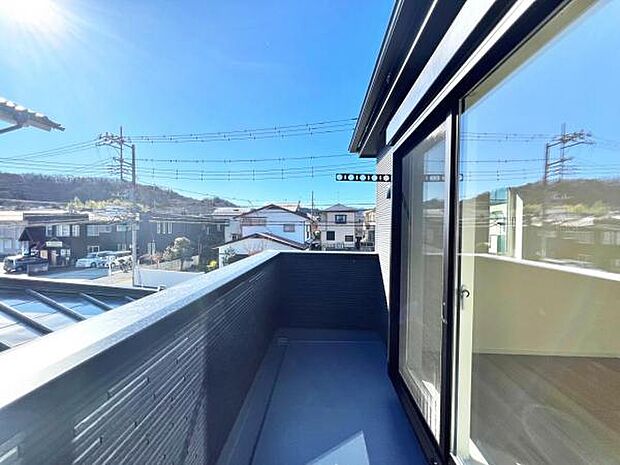 お洗濯ものを気持ち良く太陽の光で干せるのが嬉しいですね。