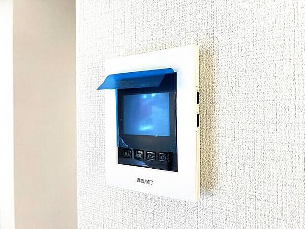 訪問者を確認できるTVモニター付きインターフォンです。