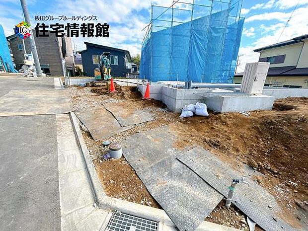 セカンドカーにも便利な駐車2台可能です。