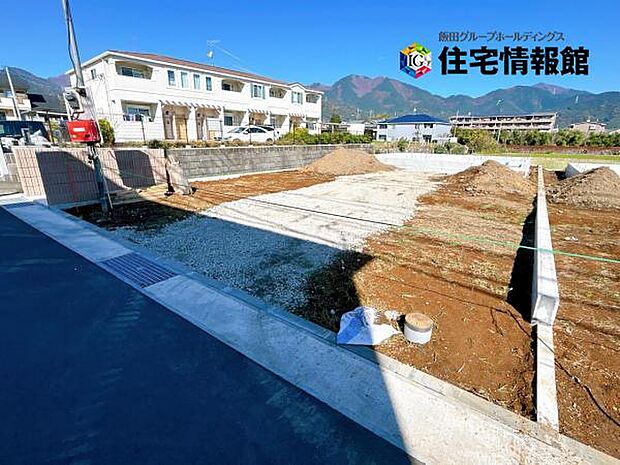 セカンドカーにも便利な駐車2台可能です。