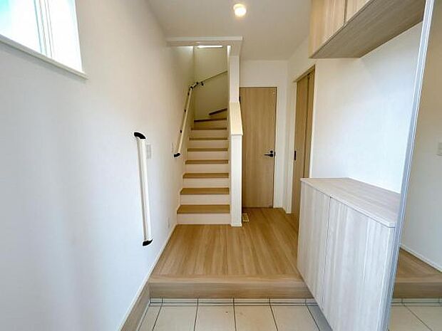 いつも気持ちよくご家族を迎えられる玄関です。