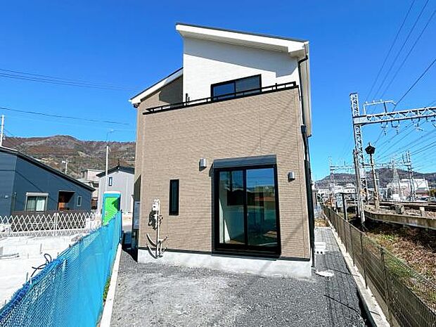 間取はファミリーにもおすすめ4LDKの新築戸建です。