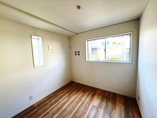 子供部屋や趣味の部屋など用途に合わせてお使いいただけます。