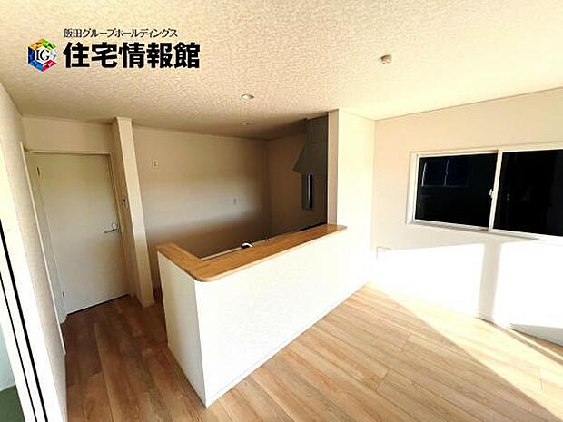 ご家族の団らんを演出するダイニングキッチンスペースです。