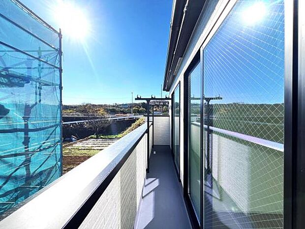 お洗濯ものを気持ち良く太陽の光で干せるのが嬉しいですね。