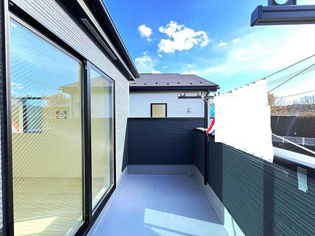 お洗濯ものを気持ち良く太陽の光で干せるのが嬉しいですね。