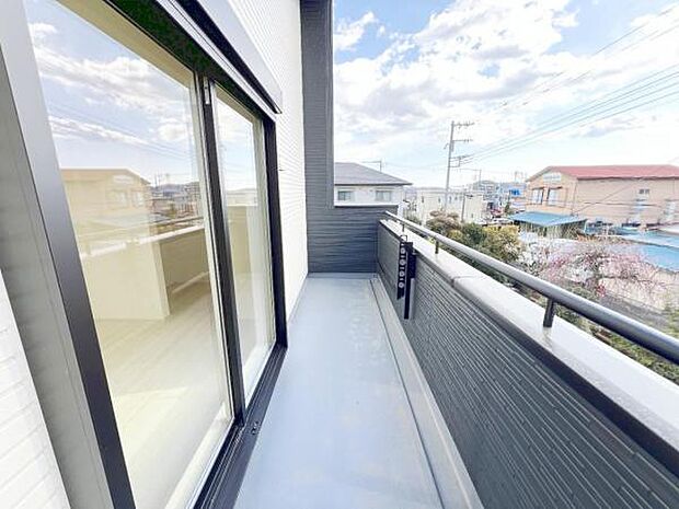 お洗濯ものを気持ち良く太陽の光で干せるのが嬉しいですね。