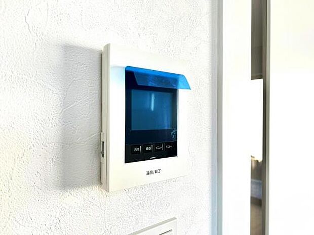 訪問者を確認できるTVモニター付きインターフォンです。