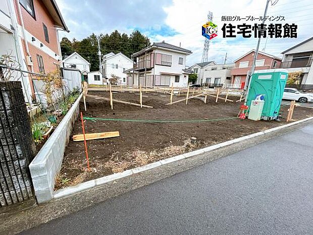 3台駐車可能なので、ご家族で複数台所有する際や来客時に役立ちます。