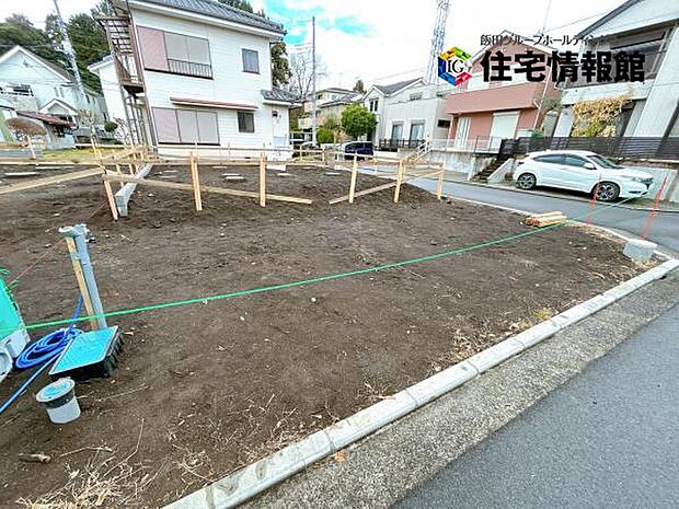 3台駐車可能なので、ご家族で複数台所有する際や来客時に役立ちます。