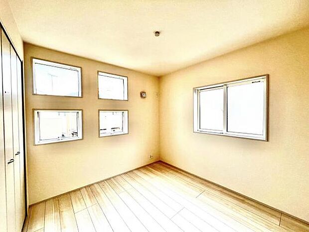 子供部屋や趣味の部屋など用途に合わせてお使いいただけます。