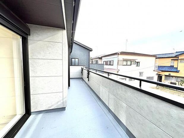 お洗濯ものを気持ち良く太陽の光で干せるのが嬉しいですね。