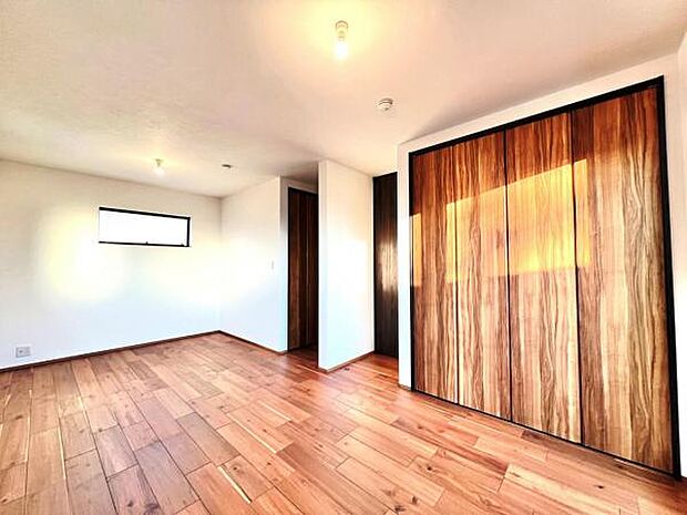 子供部屋と続き間の洋室です。