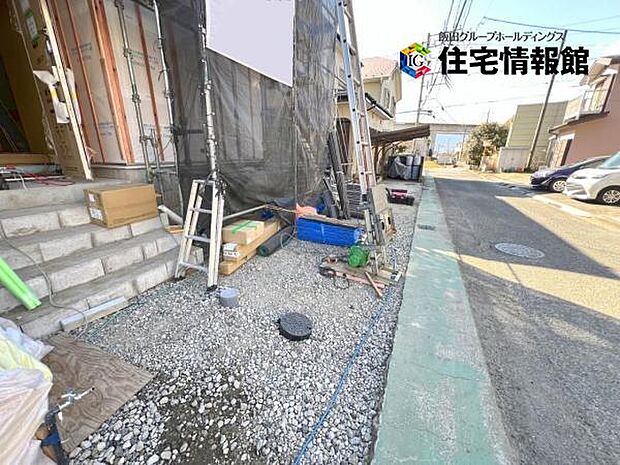 セカンドカーにも便利な駐車2台可能です。