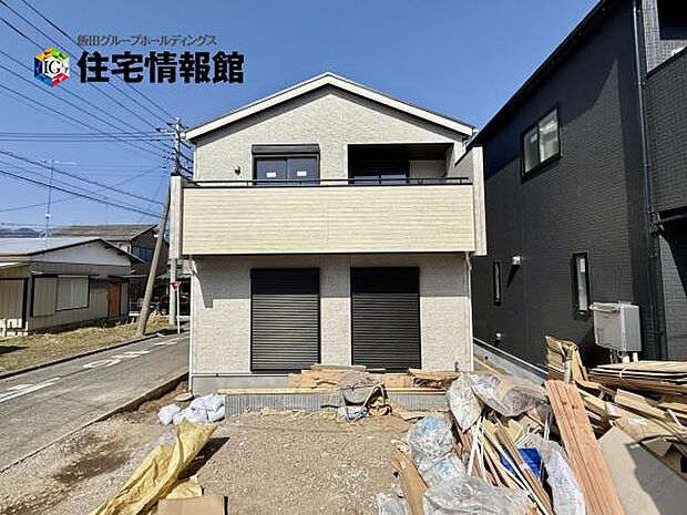 セカンドカーにも便利な駐車2台可能です。