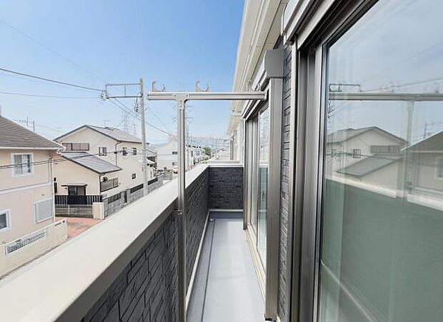 お洗濯ものを気持ち良く太陽の光で干せるのが嬉しいですね。