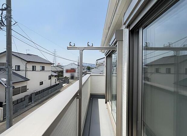 お洗濯ものを気持ち良く太陽の光で干せるのが嬉しいですね。