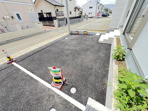 お庭スペースは、ガーデニングやお子様との外遊びなど多彩な用途でお楽しみいただけます。